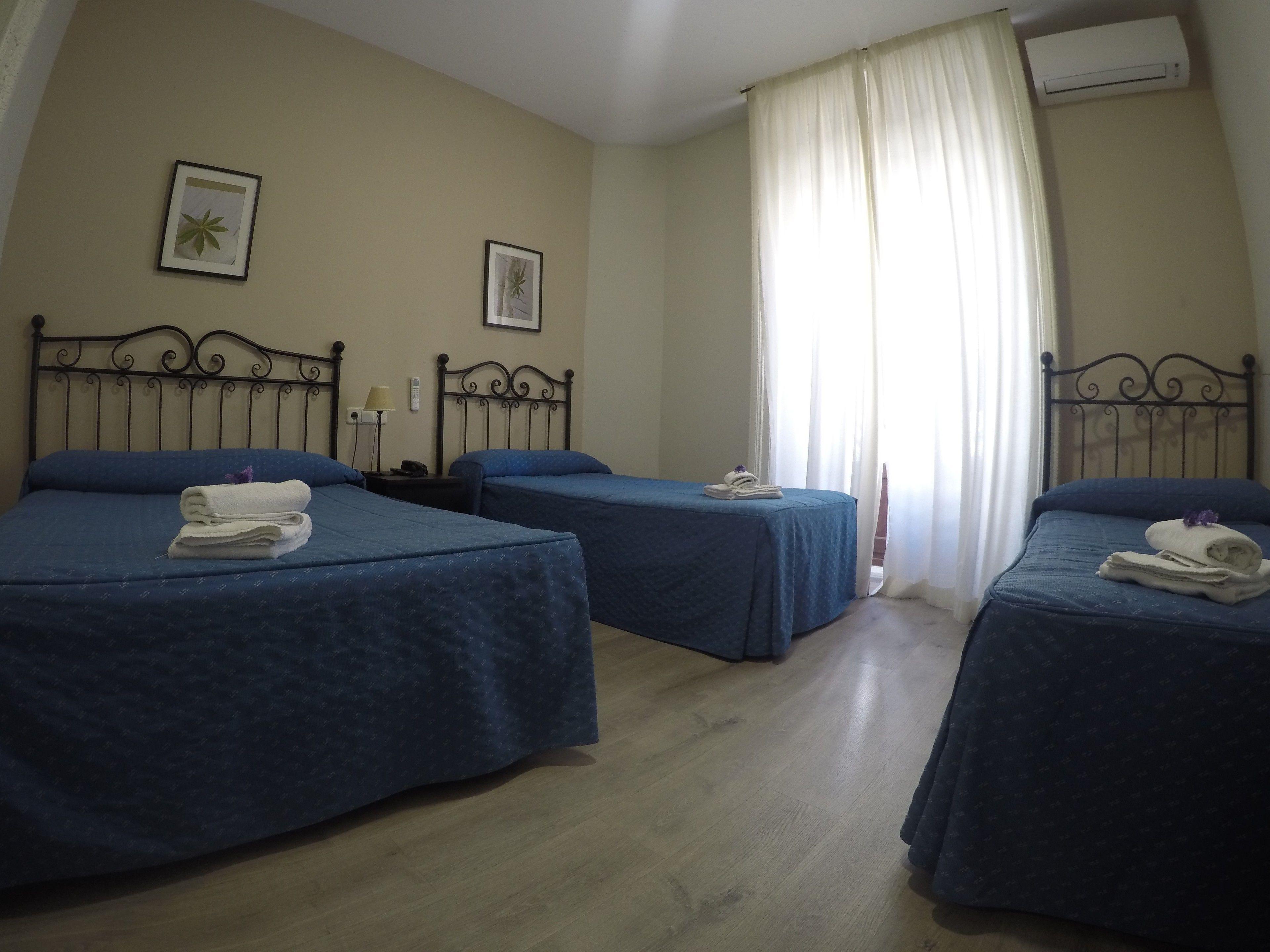 Hostal El Pilar — Bilder 3